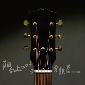 夫妻夜里看的AV
